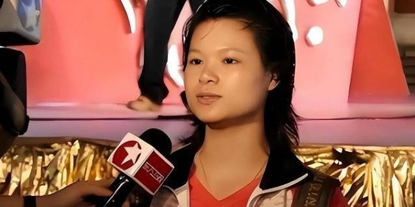 虎扑电竞登录入口-奥运冠军陈晓敏：399万卖掉9枚金牌移民，为何她说是最正确的决定？|举重|悉尼奥运会|荣誉|奥运会|澳大利亚_新浪体育_新浪新闻
